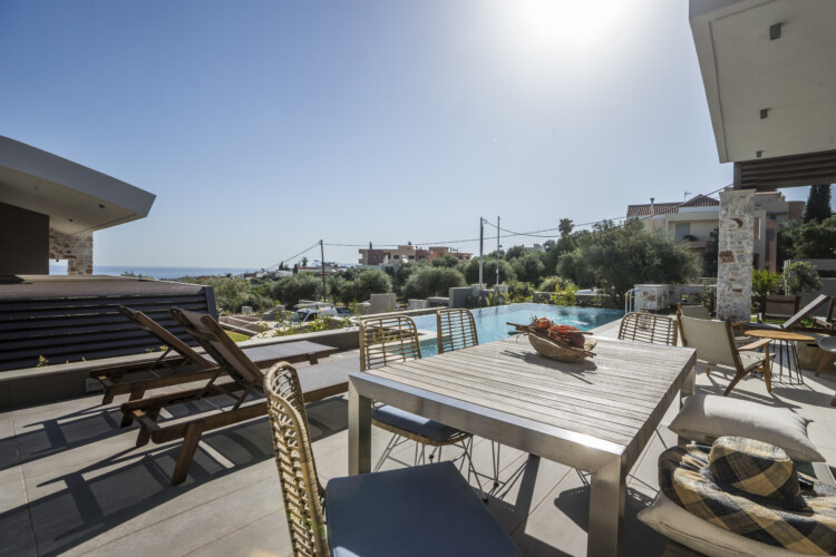 Villa with Private Pool in Daratso Chania