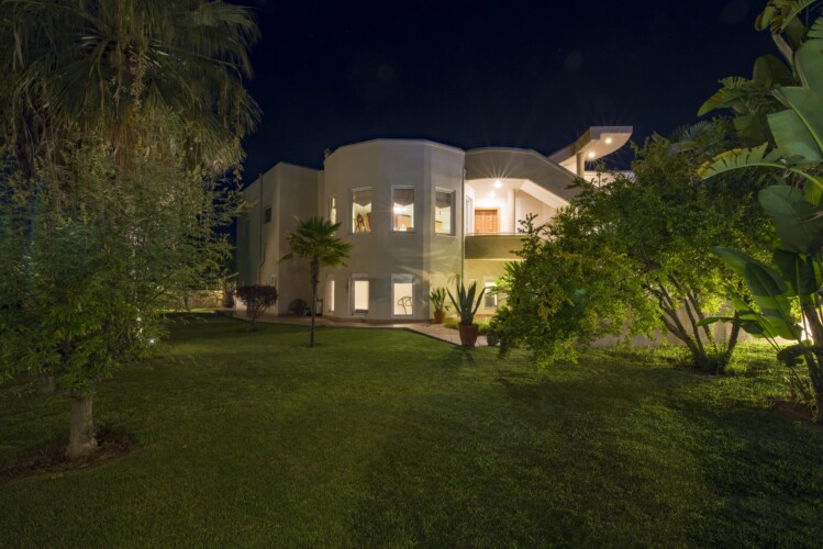 Villa with Pool in Stalos Chania