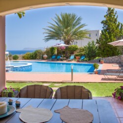 Villa with Pool in Stalos Chania