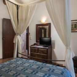 Traditional Villa with Private Pool in Chania