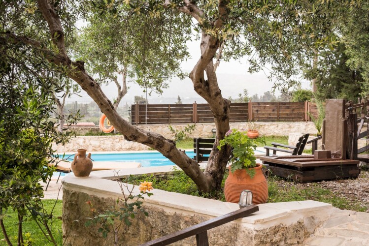 Traditional Villa with Private Pool in Chania