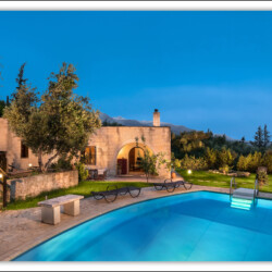 Traditional Villa with Private Pool in Chania