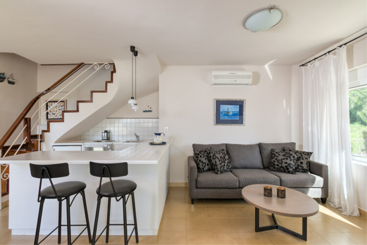 Villa with private pool in Stavros Chania