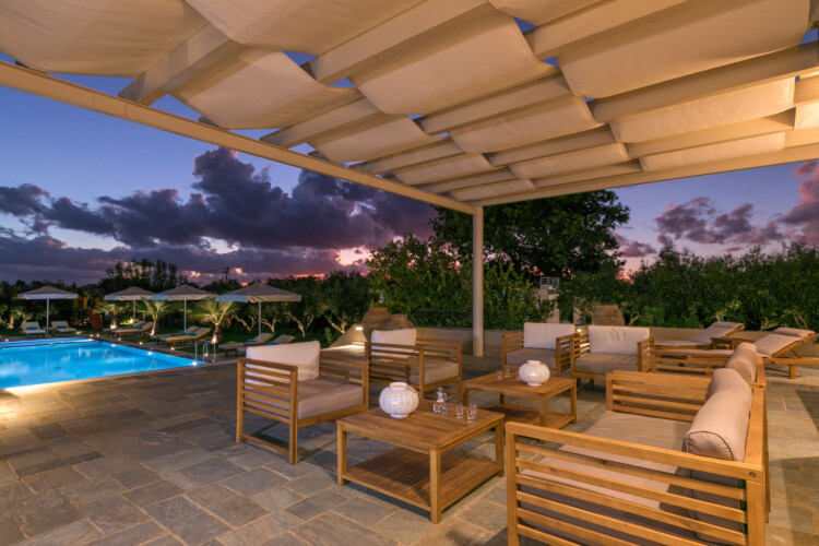 Villa with private pool in Stavros Chania