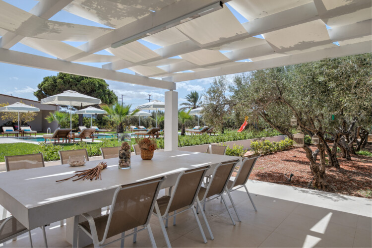 Villa with private pool in Stavros Chania