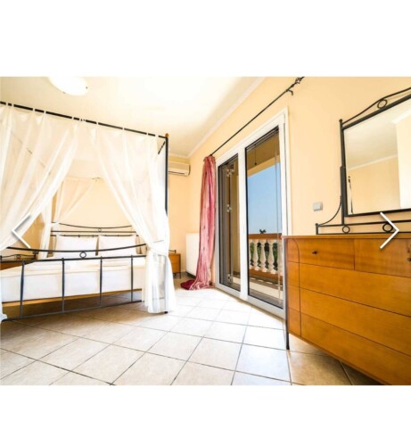 Family Villa in Akrotiri Chania