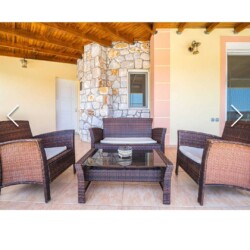 Family Villa in Akrotiri Chania