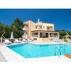 Family Villa in Akrotiri Chania