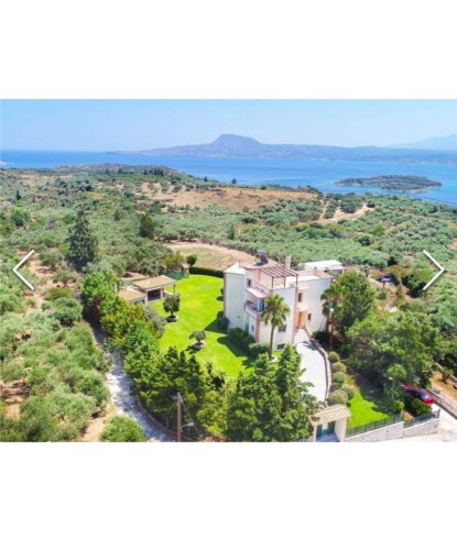 Villa with Private pool in Akrotiri Chania