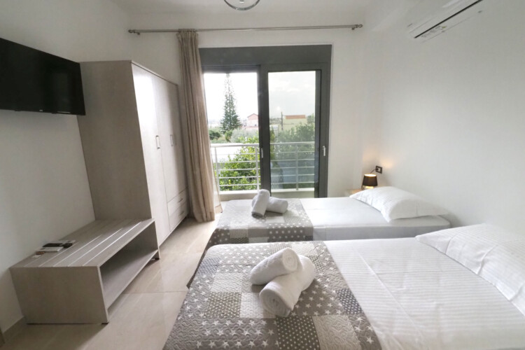Family Villa with private pool in Agioi Apostoli, Chania