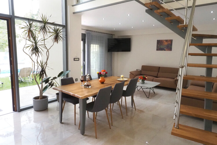 Family Villa with private pool in Agioi Apostoli, Chania