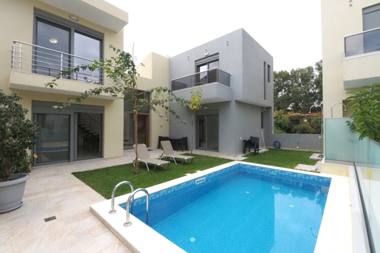 Villa with private pool in Chania