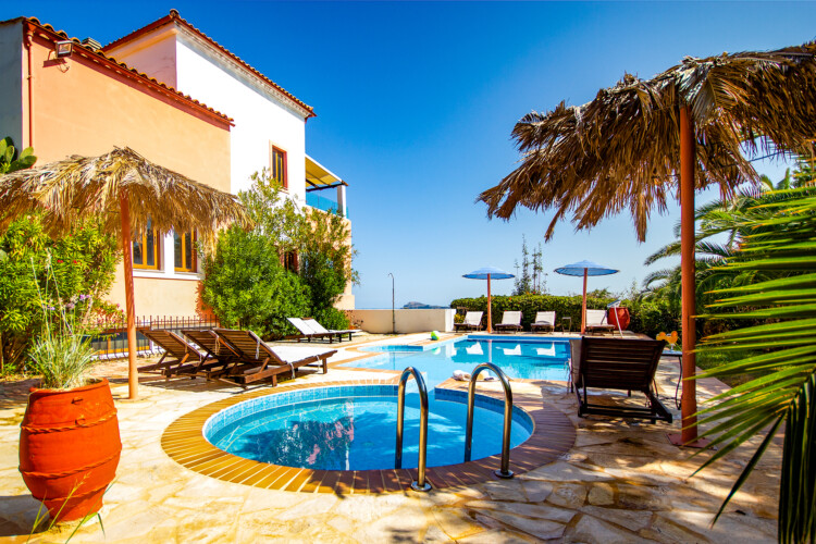 Villa with Private Pool in Gerani, Chania