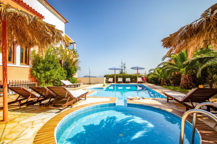 Villa with Private Pool in Gerani, Chania