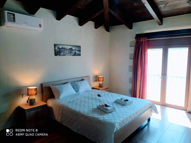 Traditional Family Villa in Pemonia, Chania