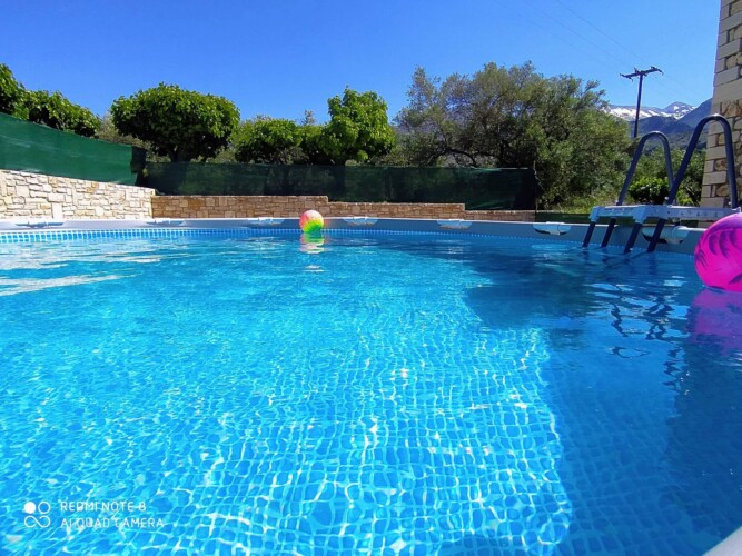 Traditional Family Villa in Pemonia, Chania