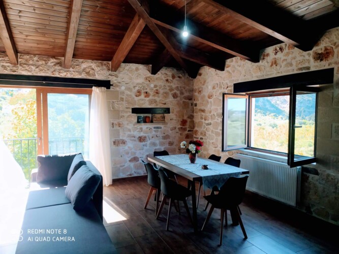 Traditional Family Villa in Pemonia, Chania