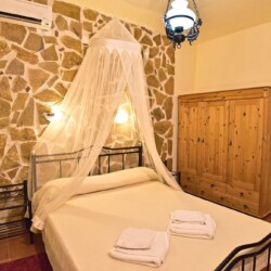 Villa with pool in Agia Marina, Chania - Gabriele