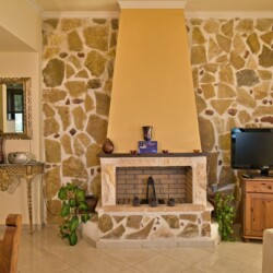Villa with pool in Agia Marina, Chania - Gabriele