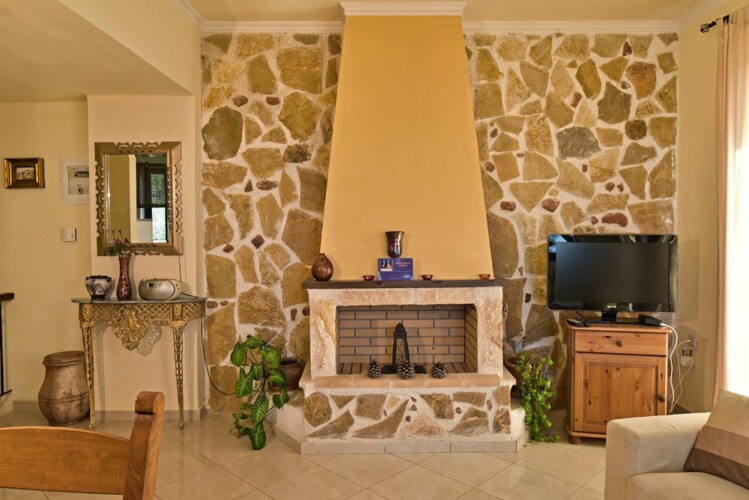 Villa with pool in Agia Marina, Chania - Gabriele