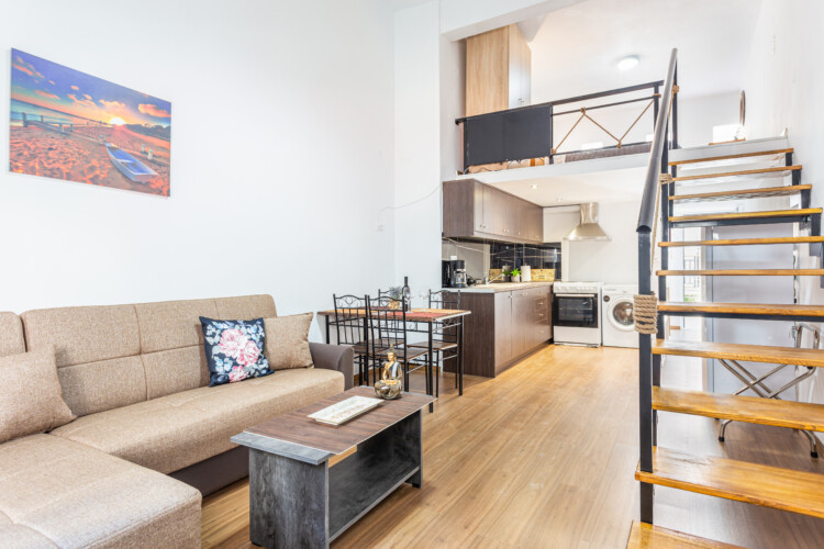 Neva Apartment in Center Chania 1