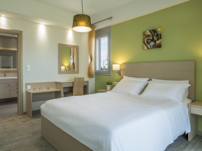 Family villa in Agios Onoufrios, Chania