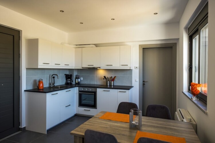 KAYZO LUXURY APARTMENT WITH POOL