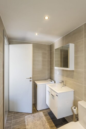 KAYZO LUXURY APARTMENT WITH POOL