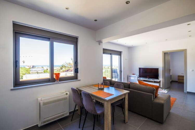 KAYZO LUXURY APARTMENT WITH POOL
