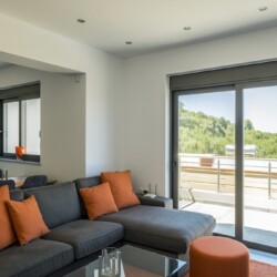 KAYZO LUXURY APARTMENT WITH POOL