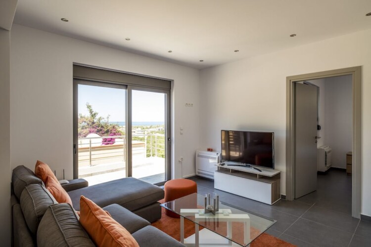 KAYZO LUXURY APARTMENT WITH POOL
