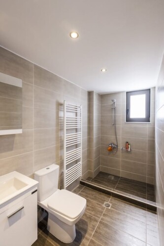 KAYZO LUXURY APARTMENT WITH POOL